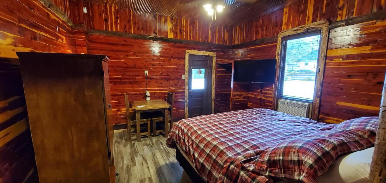 Log Cabin Inn Eureka Springs Kültér fotó