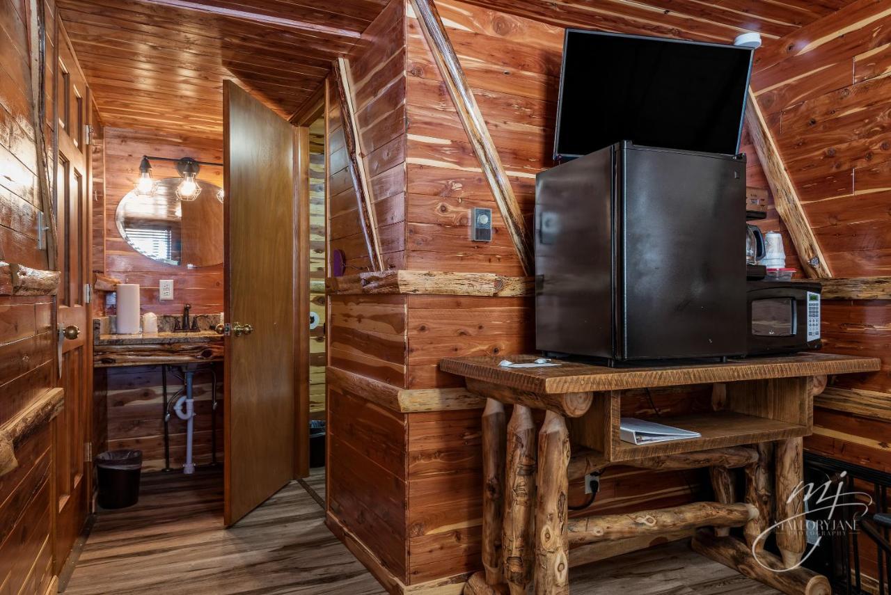 Log Cabin Inn Eureka Springs Kültér fotó